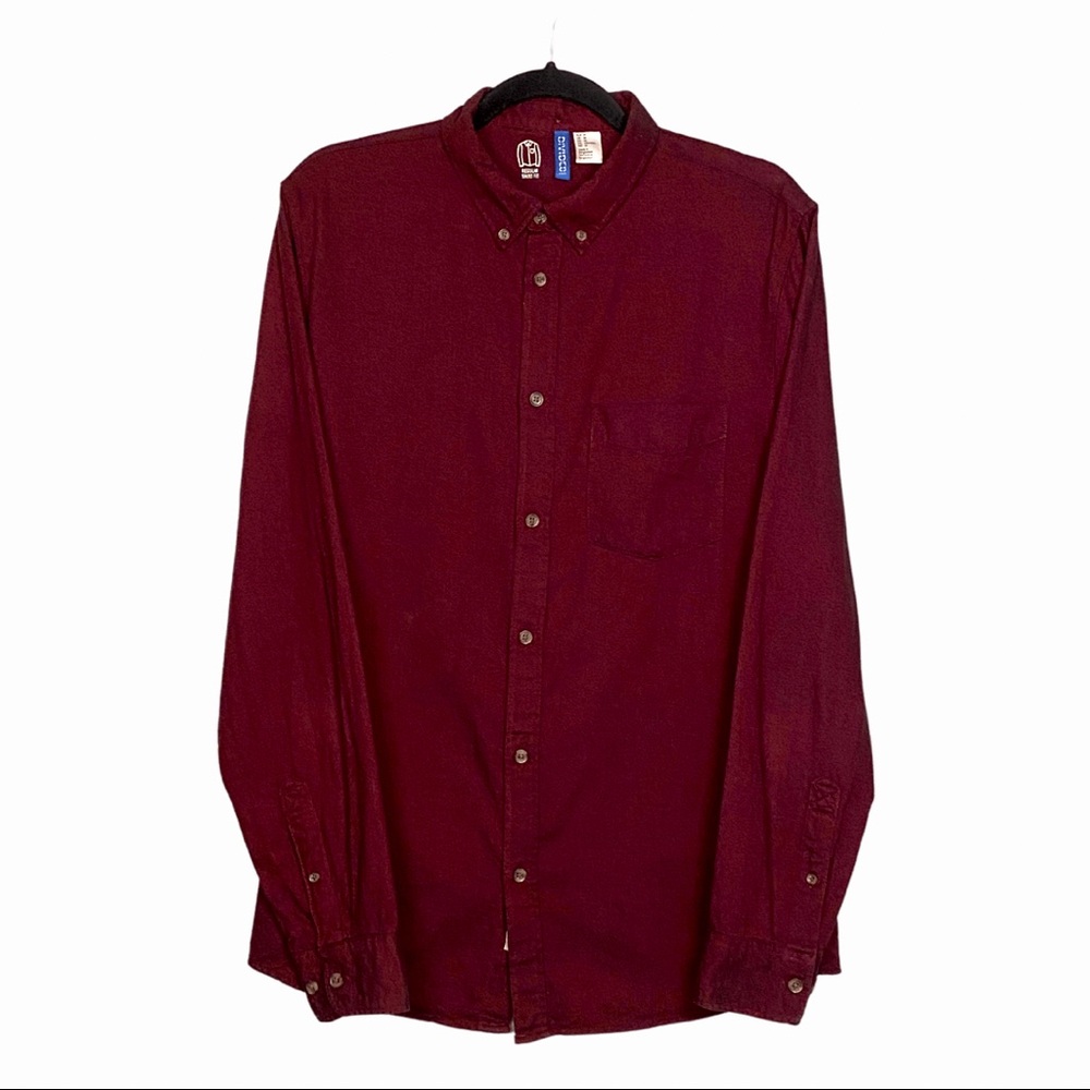 DIVIDED Men’s Medium Button Up